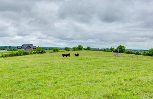 Fire Pits, Views and Yard Luxe Mt Horeb Getaway! - Foto 4