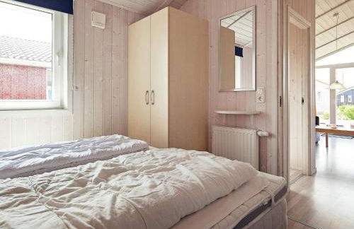 4 person holiday home in GROEMITZ - Photo 18