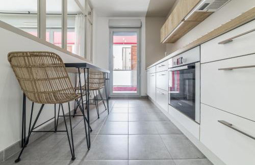 Élégant T3 au Panier Vieux Port avec Terrasse Privée et Parking - Foto 16