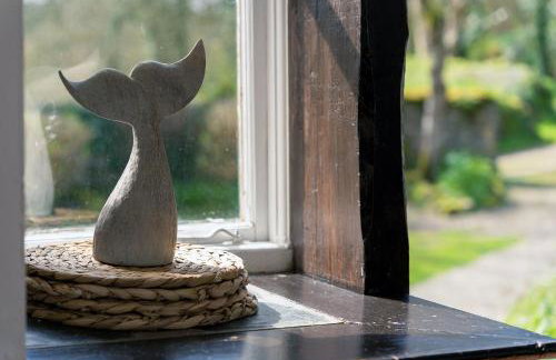 Idyllic Cornish cottage in the beautiful Lamorna valley - walk to pub & sea - Photo 13