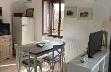 Castle Apartment with Lake View - Foto 10