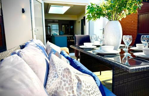 Tudor Hot Tub Family House - Foto 10