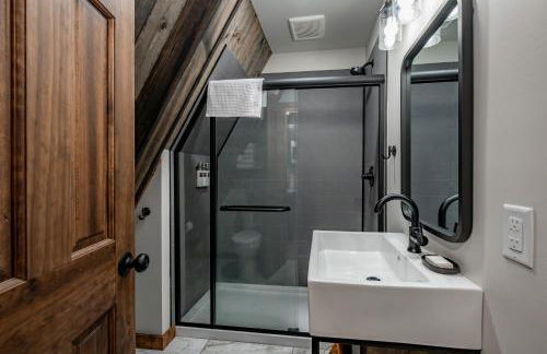 Cove Creek Lodge 211 Standard Double Queen Fireplace Room - Foto 4