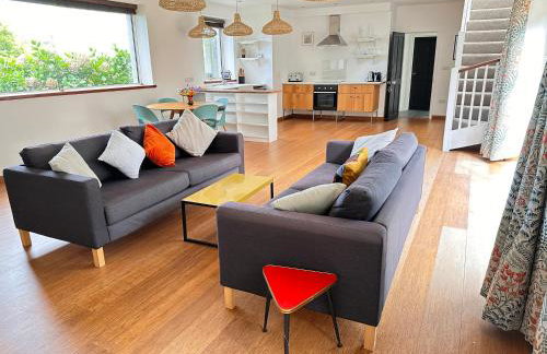 Little Tretheene - Photo 5