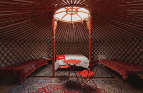 Glamping yurt at nature retreat in Sequoia NForest - Photo 2