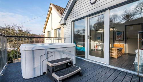 Rock Cottage - 3 Bedroom Holiday Home - Fishguard - Foto 3