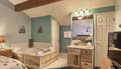 210 Pointes North Inn - Photo 5