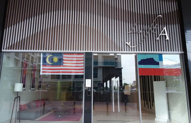 Sunset Seaview Vacation Condos City Centre @ IMAGO Shopping Mall - Foto 3