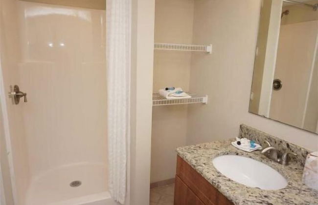 Towers On The Grove Condo - Foto 12