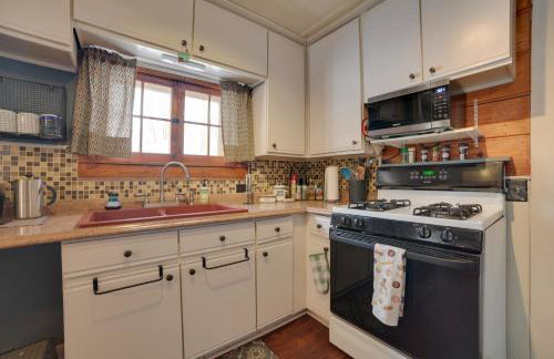 Family-Friendly Cabin Walk to Lake Access! - Foto 11