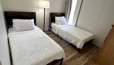 Cozy Centrally-located Condo in Honolulu - 30 day minimum stay - Photo 5