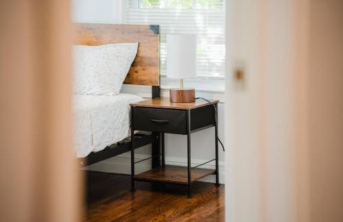 74L - 2BR Quincy - Cozy Couple Hideout near Wollaston Beach - Foto 36