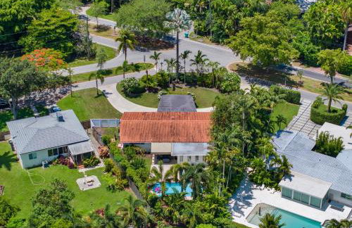 Spacious Miami Home with Private Pool & Parking - Foto 26