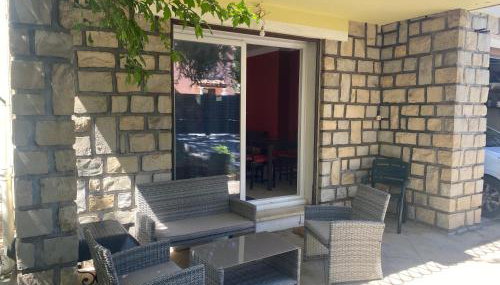 Rez de villa Grand T2 proche plage Marvivo-Sablettes - Foto 2