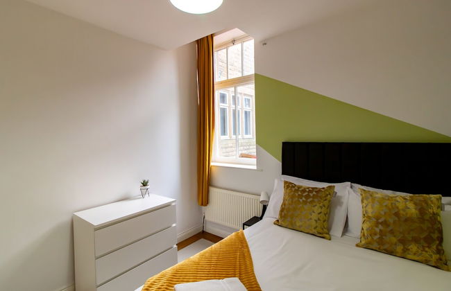 Impeccable 2-bed Apartment in Gateshead - Photo 8