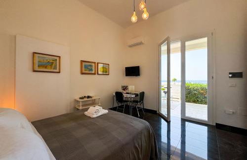 Villa Nauna - Beachfront Villa with Garden & Sea-View Terrace Santa Caterina - Marea Stays Collection - Foto 36