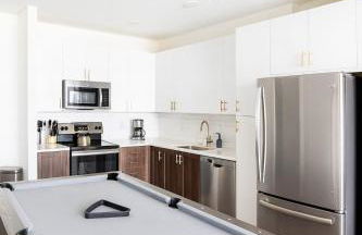 Resort-Style Retreat 1 King 2 Queens, Pool table - Foto 30