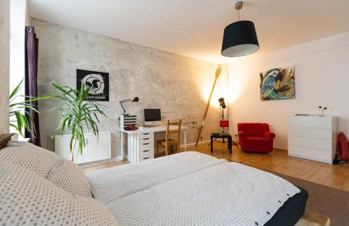 230 m2 Loft mit eigenem Wintergarten mit Tischtennis & Dart, kostenloser Parkplatz - Foto 20