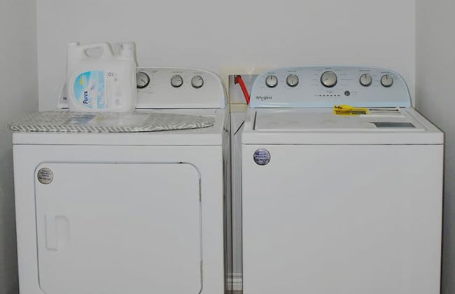 Elegant Apartment 10 min to Mercedes Outlets - Foto 18