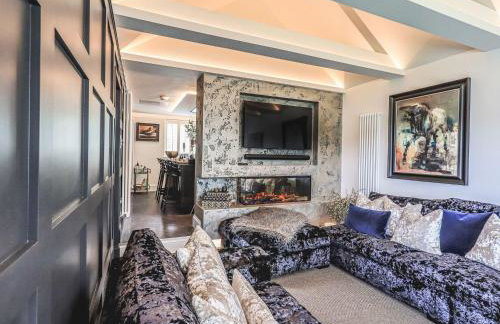 Whisk Away Cottage - Photo 1