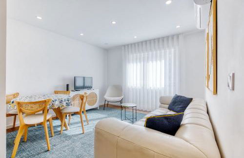 Vita Portucale ! Almada Chic Design 3BR - Foto 1