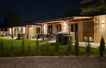 Nowy York - Sauna - Jacuzzi - Najczystsze jezioro PL - SPA - STYRUŚ - Foto 1