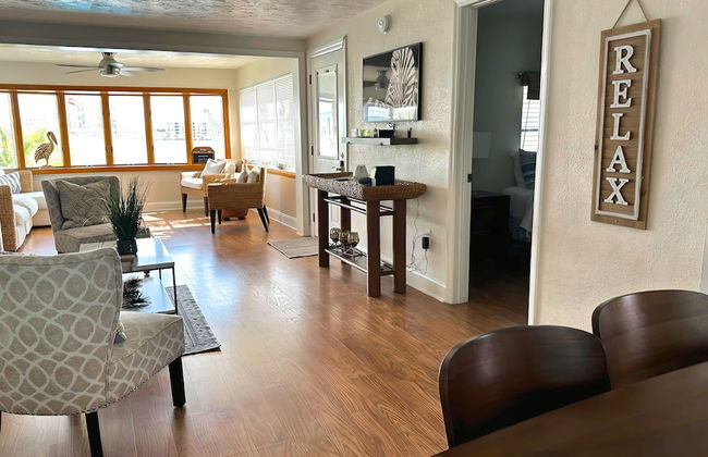 Charming 1940 Waterfront 2br-2ba Condo 2 Bedroom Condo by RedAwning - Foto 14