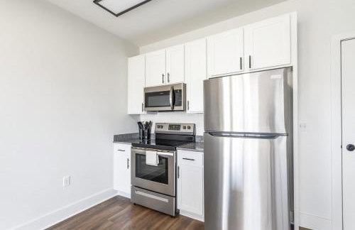 Luxury 2BR Condo Steps from UAB Campus 5a - Photo 30