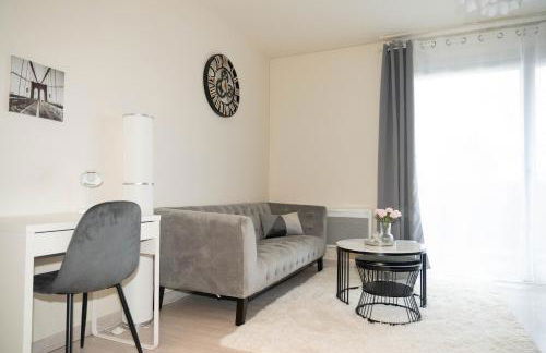 L’Élégant - T2 - 10 min aéroport - Parking privé - Foto 12