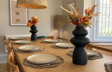 Luxury Villa with Panorama View and Heated Pool - Photo 54