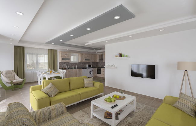 Kybele Suits - Photo 1