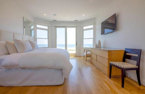 Spectacular 8 Bedroom Oceanfront Hamptons Beach House, Your Castle By The Sea ! - Foto 75