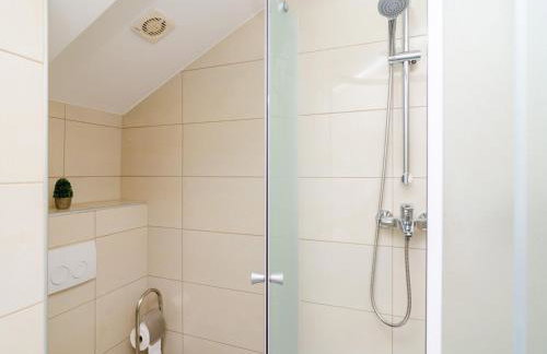 Apartments Donita - Standard Two Bedroom Apartment with Balcony and Sea View - Foto 10