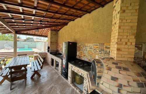 Casa com piscina, ar condicionado, campo de futebol e área gourmet a um quarteirão da lagoa de Praia Seca - Foto 5