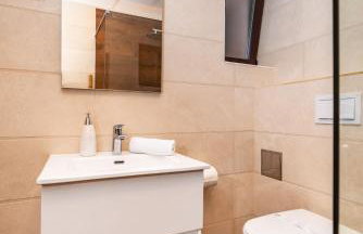 Merita Apartments with Pool - Photo 58