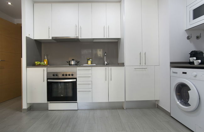 BBarcelona Gaudi Flats - Photo 19