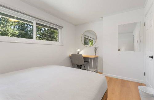 Peaceful Family Retreat Home w Firepit n Grill - Foto 24