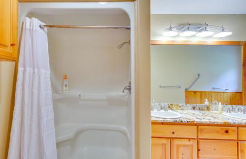 Hot Tub, 4 Mi to Wallace Falls Riverfront Retreat - Photo 21