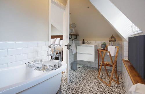 The Coach House Branksome - Photo 39