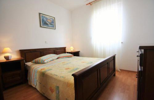 Apartment Bilic with balcony - Photo 15