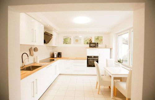 bonquartier - HOUSE 5BR - GARDEN - FOREST - TOP ROAD CONNECTION - Foto 2