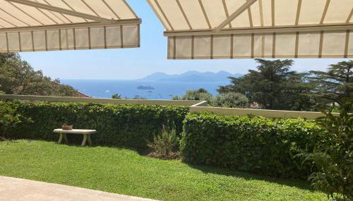 Appartement - villa Le Saint Georges avec superbe jardin et vue mer panoramique - Foto 3, Garden, Garden view