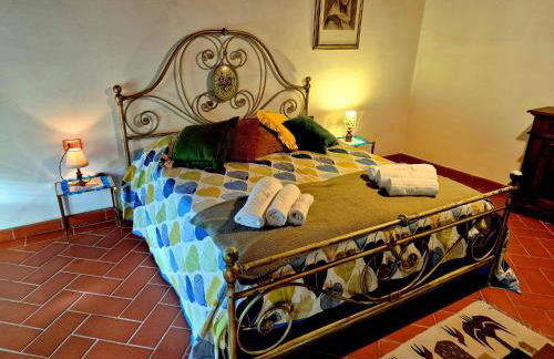 L'oasi del Borgo con Biliardo e Camino nelle Balze - Foto 12