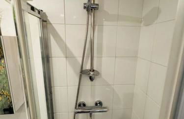 #11 Impressive and Spacious Studio Sleeps 4 - Foto 25