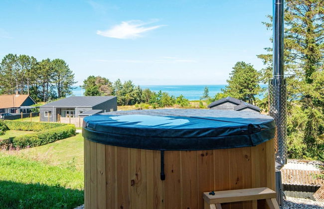 10 Person Holiday Home in Allingabro - Photo 19