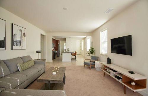 NEW Upscale House, Tahoe 30-min w/ Cal King - Foto 18