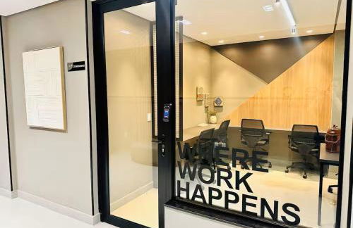 Studio moderno, rooftop com piscina, próx UFU - Foto 5