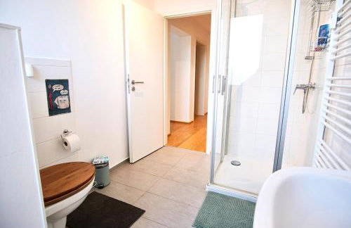 2,5 Zi Design Apt near Porsche Museum with Beamer, Netflix, PS5 - Foto 26