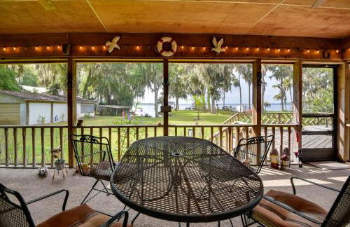 Pirate Cove Home in Welaka Dock and River Access! - Foto 1