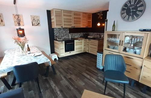 Valfréjus: Appart rénové 4 pièces avec WiFi à 100m télésiège - FR-1-265-335 - Photo 3